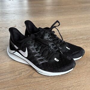 Nike Zoom‎ Vomero 14 Women's Running Shoes Black White Size 7
